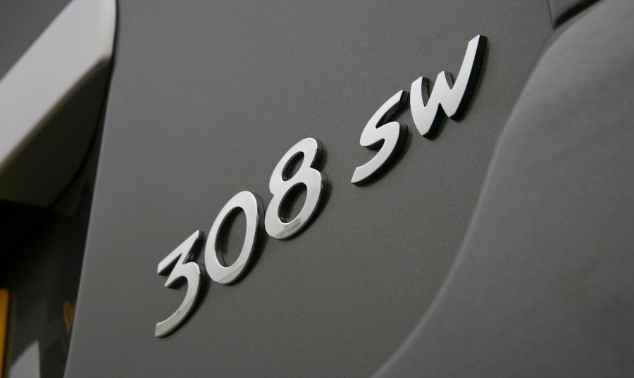  Peugeot 308 SW 2009 года  (фото 10 из 140)